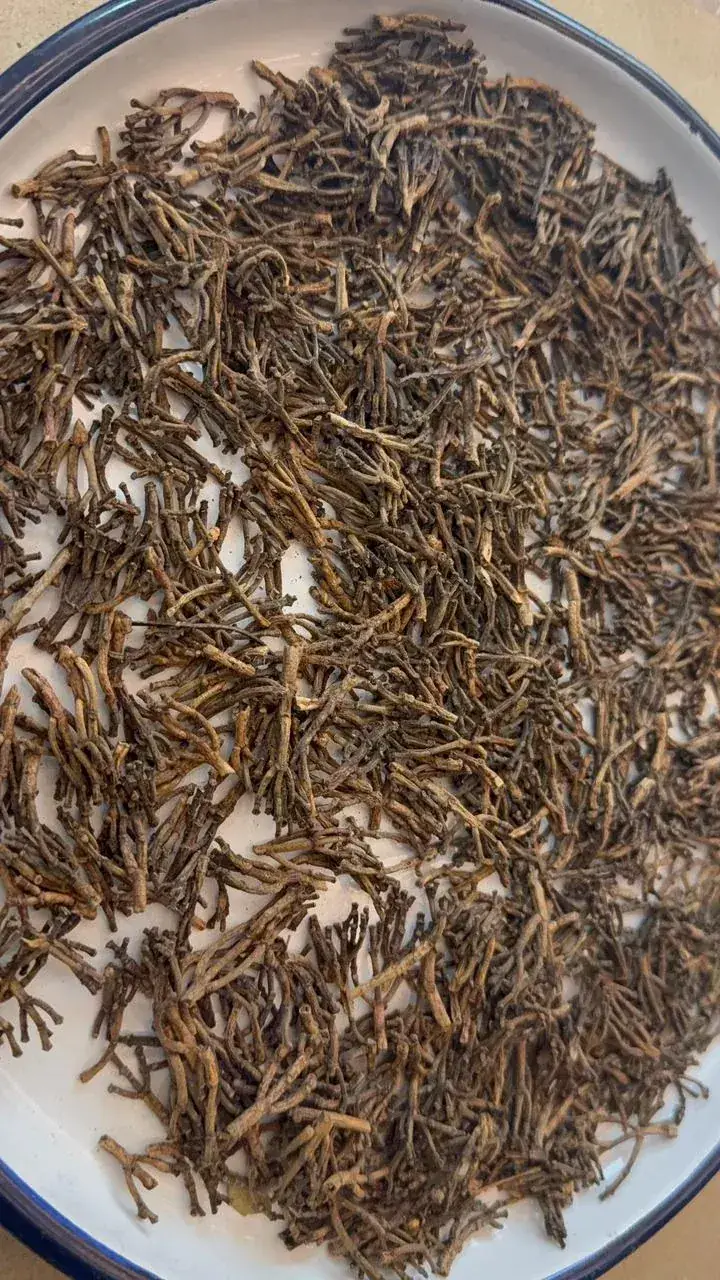 Cloves Stem from Madagascar